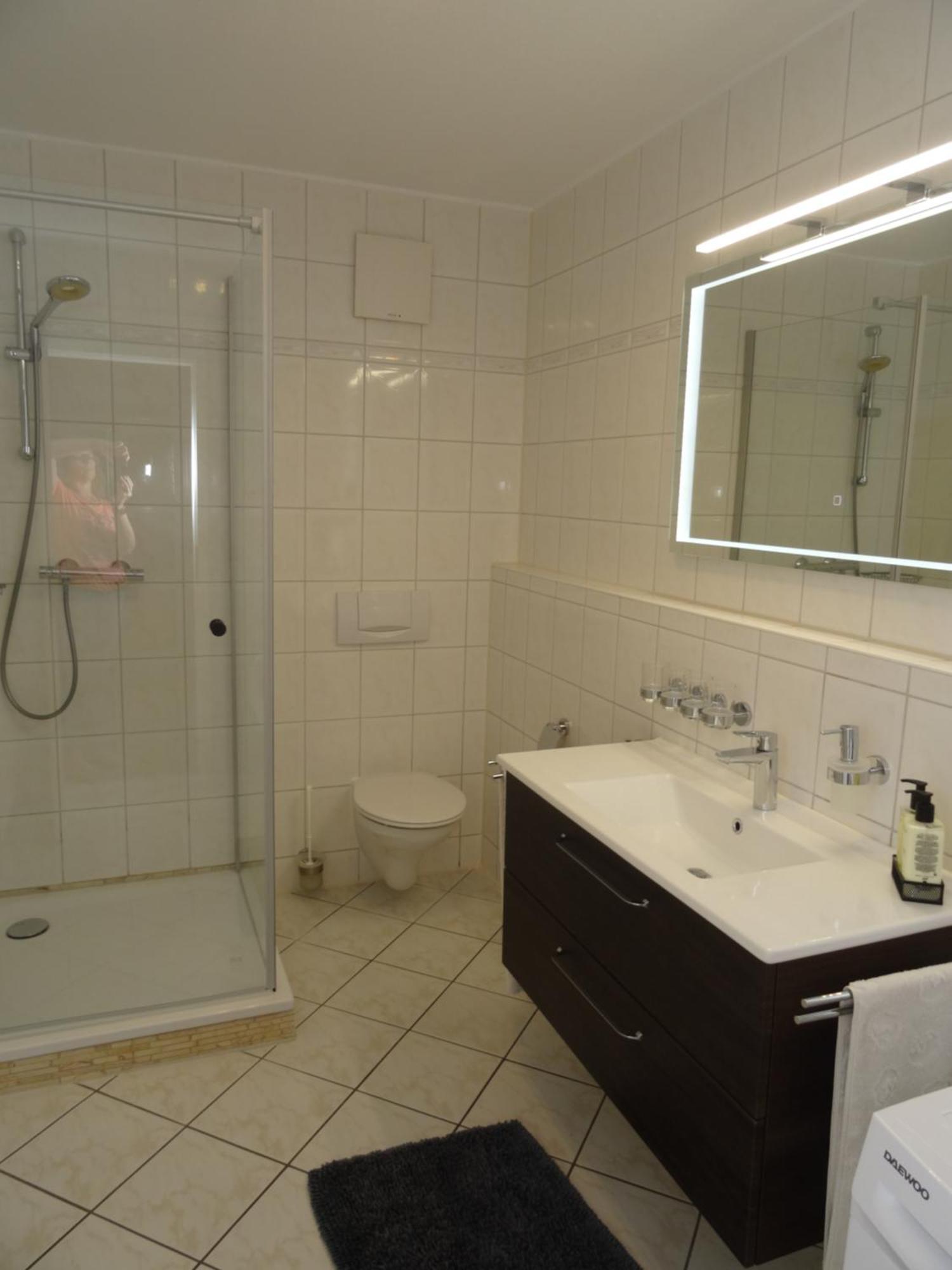 Ostseeurlaub-Goehren Ferienwohnung Sanddollar Im Haus Strandeck Buitenkant foto